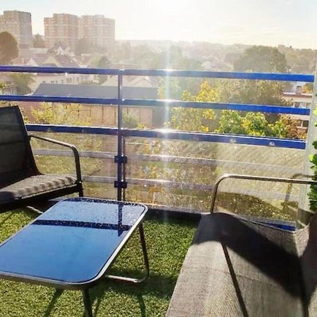 T4 Massy Tgv By Beds4Wanderlust - 80M2 Avec Terrasse Et Bureau - Proche Coulee Verte - Ideal Pro Ou Famille Bagian luar foto